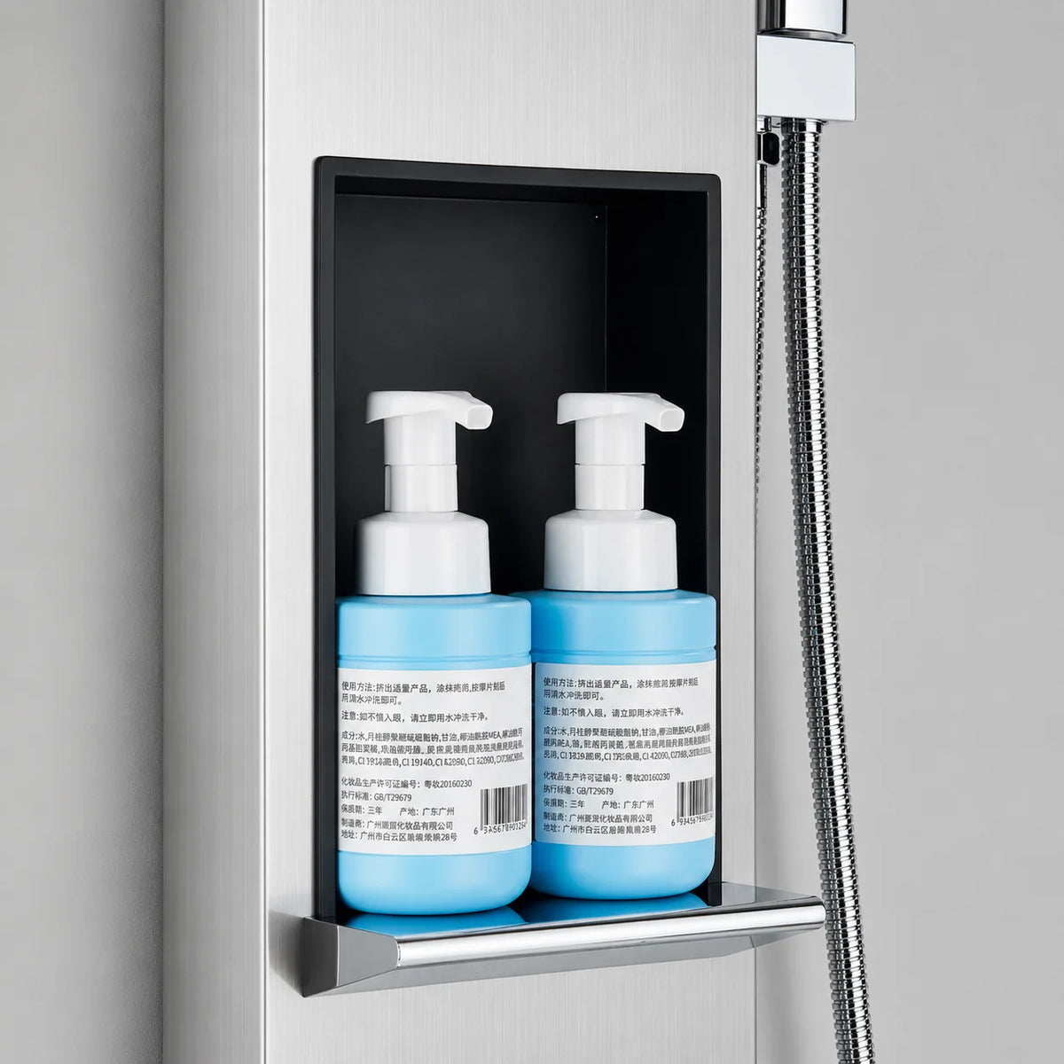 Colonne de douche hydromassante gris