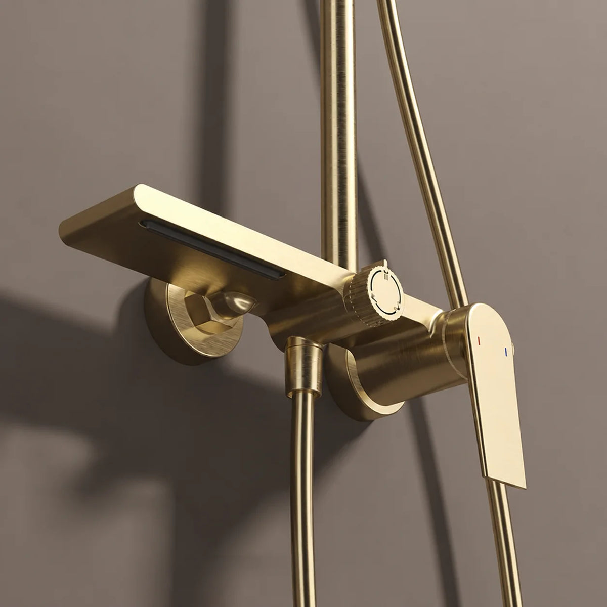 Colonne de douche thermostatique or brossé